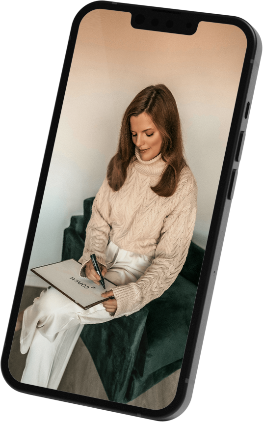 Izabela Jurek Psycholog Coach na fotelu